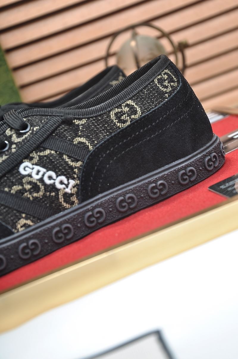 Gucci Low Shoes